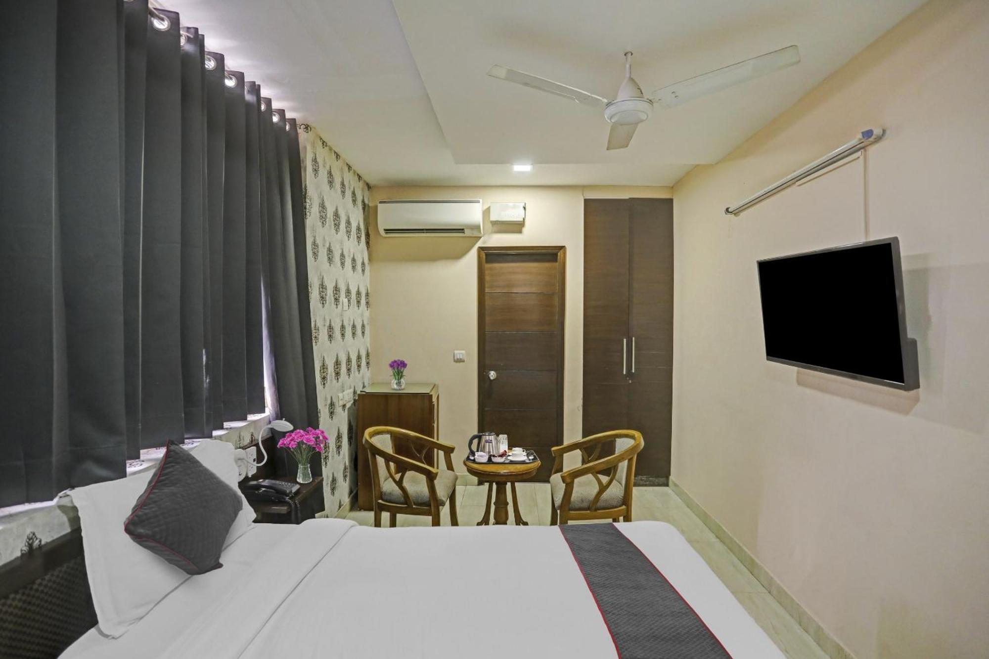 Hotel O Shivam Guest House New Delhi Extérieur photo
