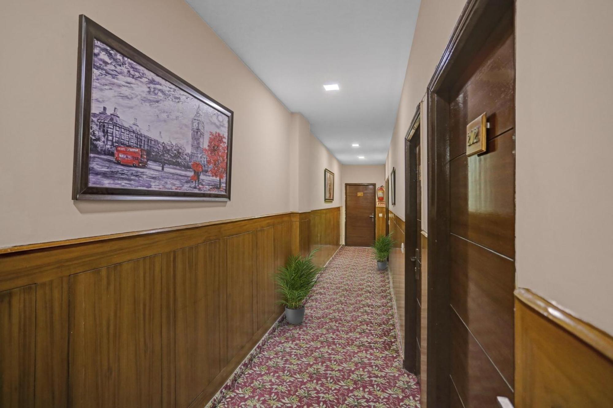 Hotel O Shivam Guest House New Delhi Extérieur photo