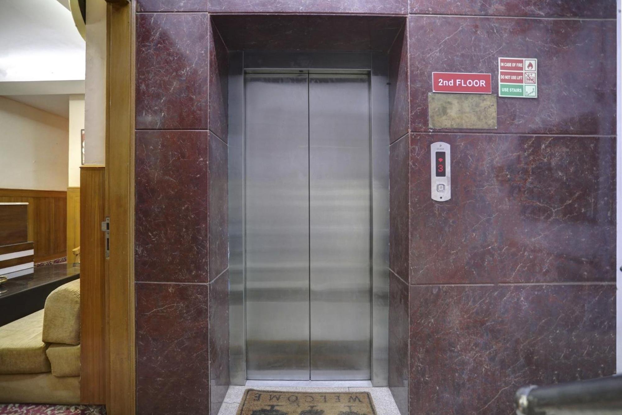 Hotel O Shivam Guest House New Delhi Extérieur photo